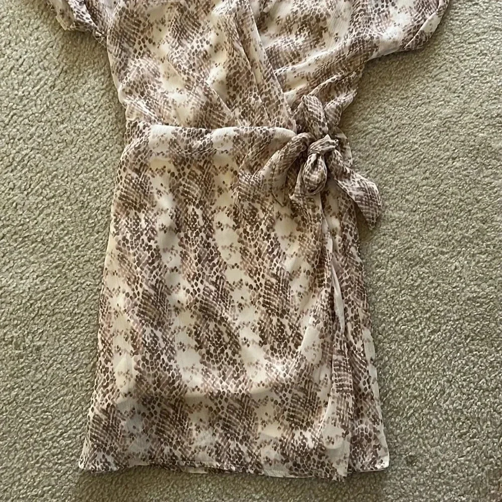 NWT All In Favor blush snakeskin wrap mini dress - Picture 9 of 11